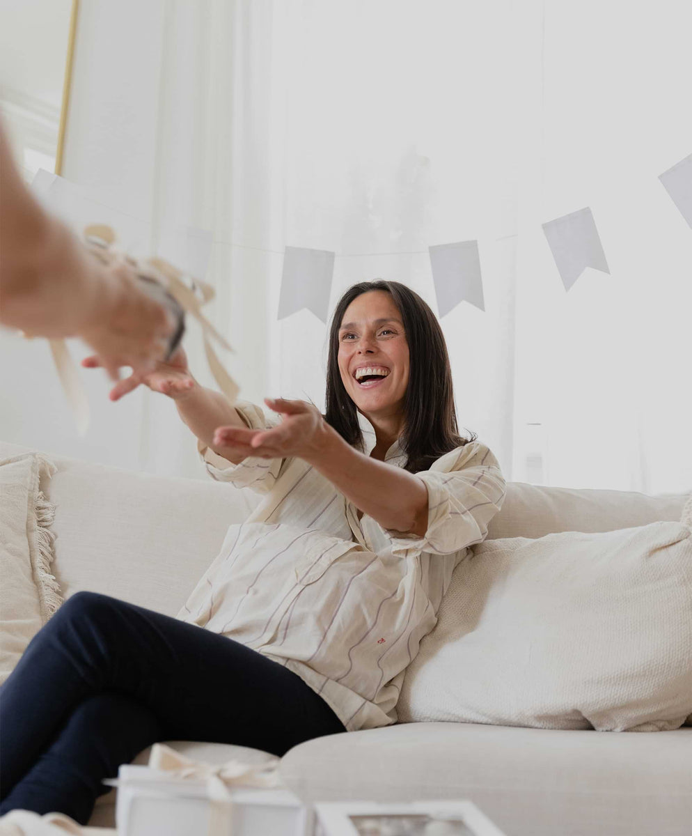 BIBS Dummies & Muslins Newborn Gift Set Mamas & Papas IE