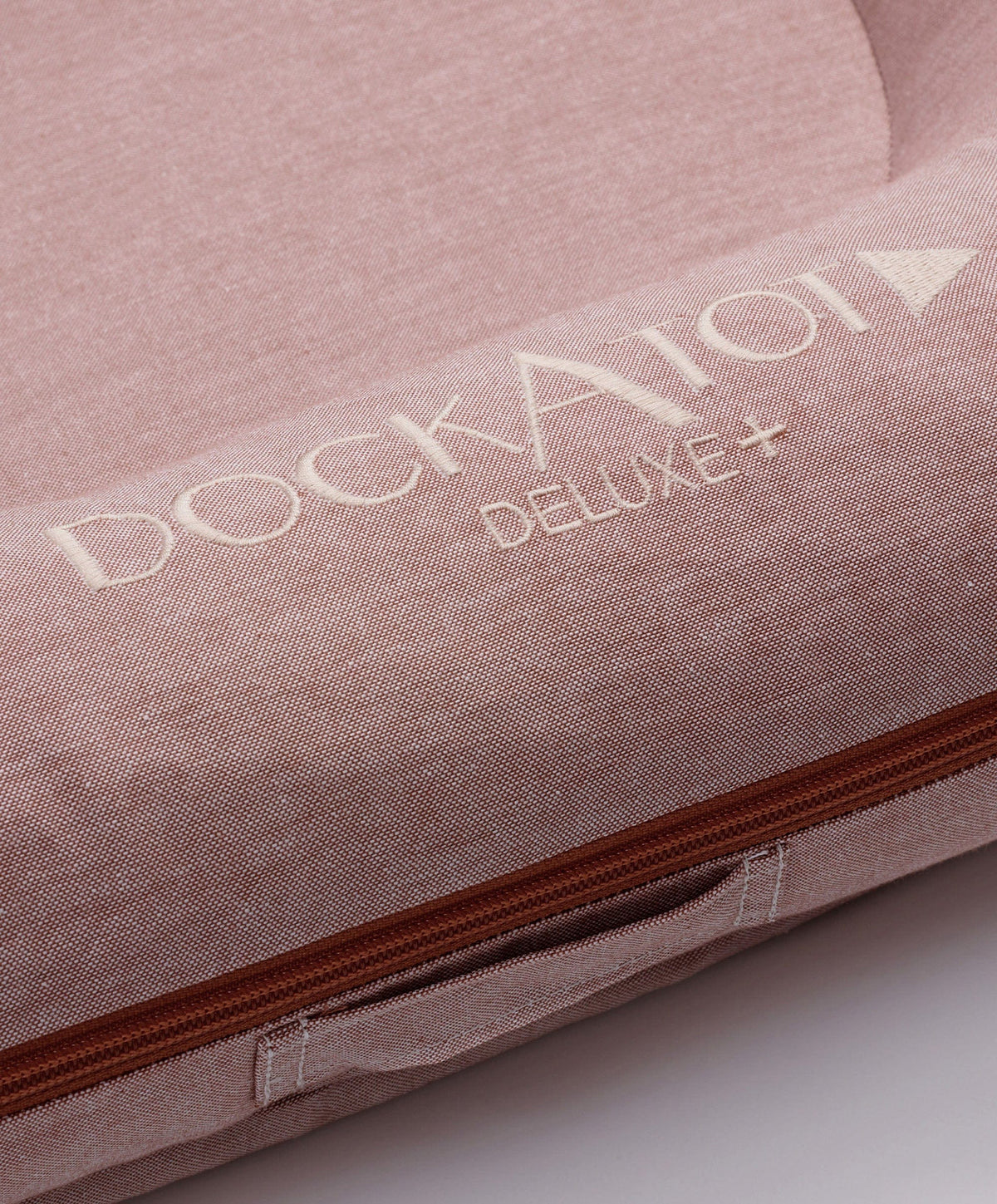 Dockatot Baby Nests Dockatot Deluxe+ Dock - Ginger Chambray