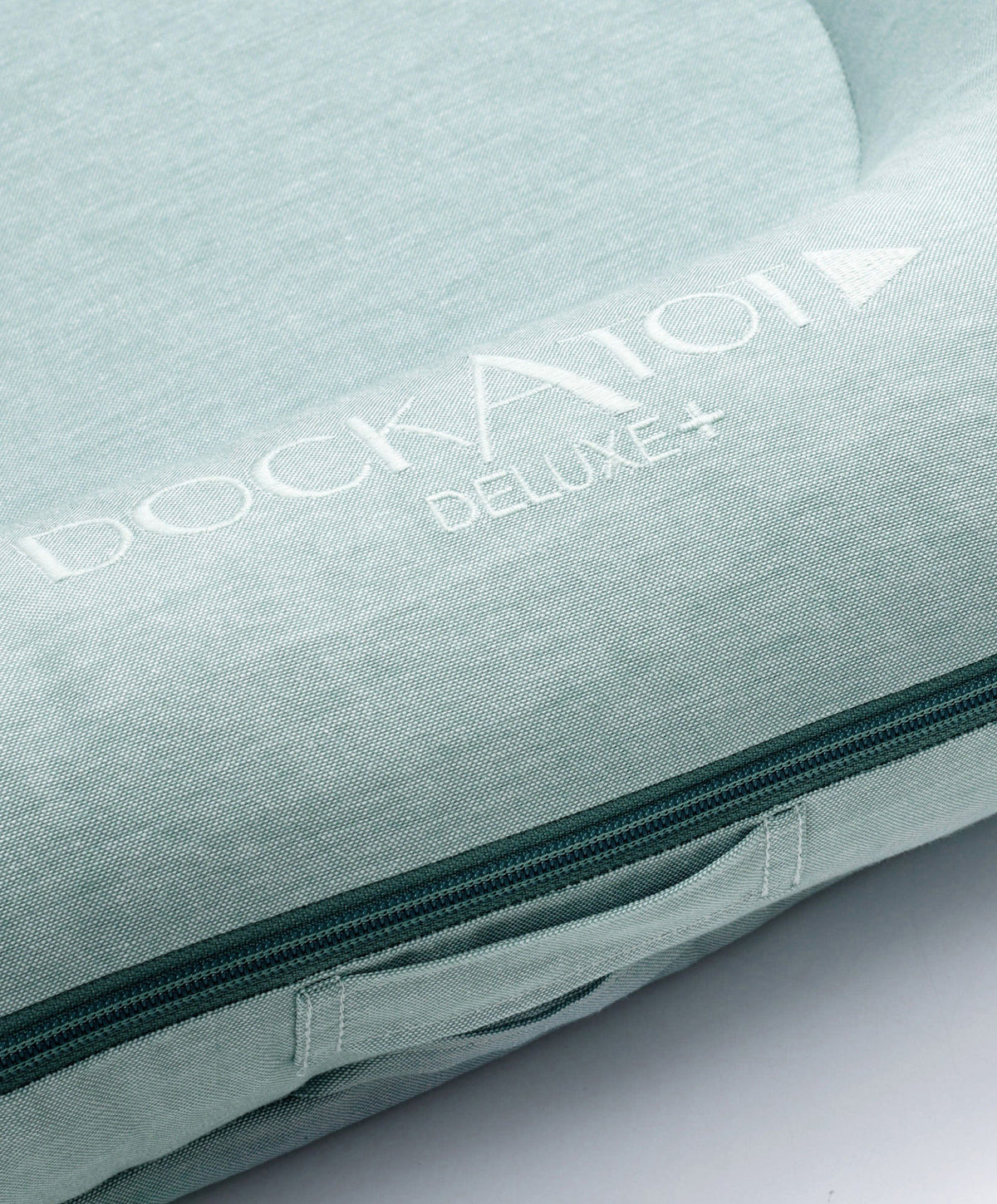 Dockatot Baby Nests Dockatot Deluxe+ Dock - Marine Chambray