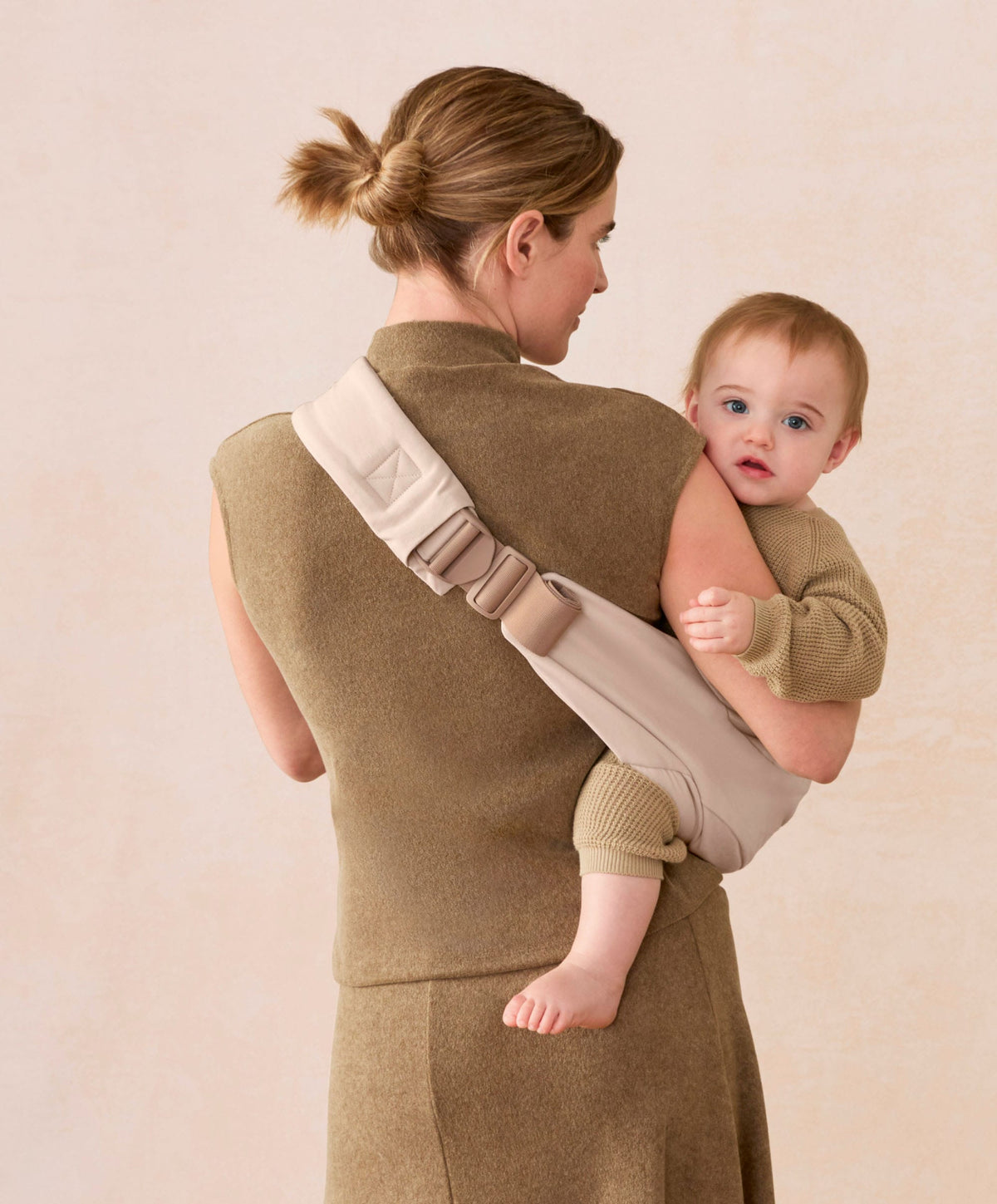 Ergobaby Baby Carriers Ergobaby Upsie Sling Carrier- Natural Beige