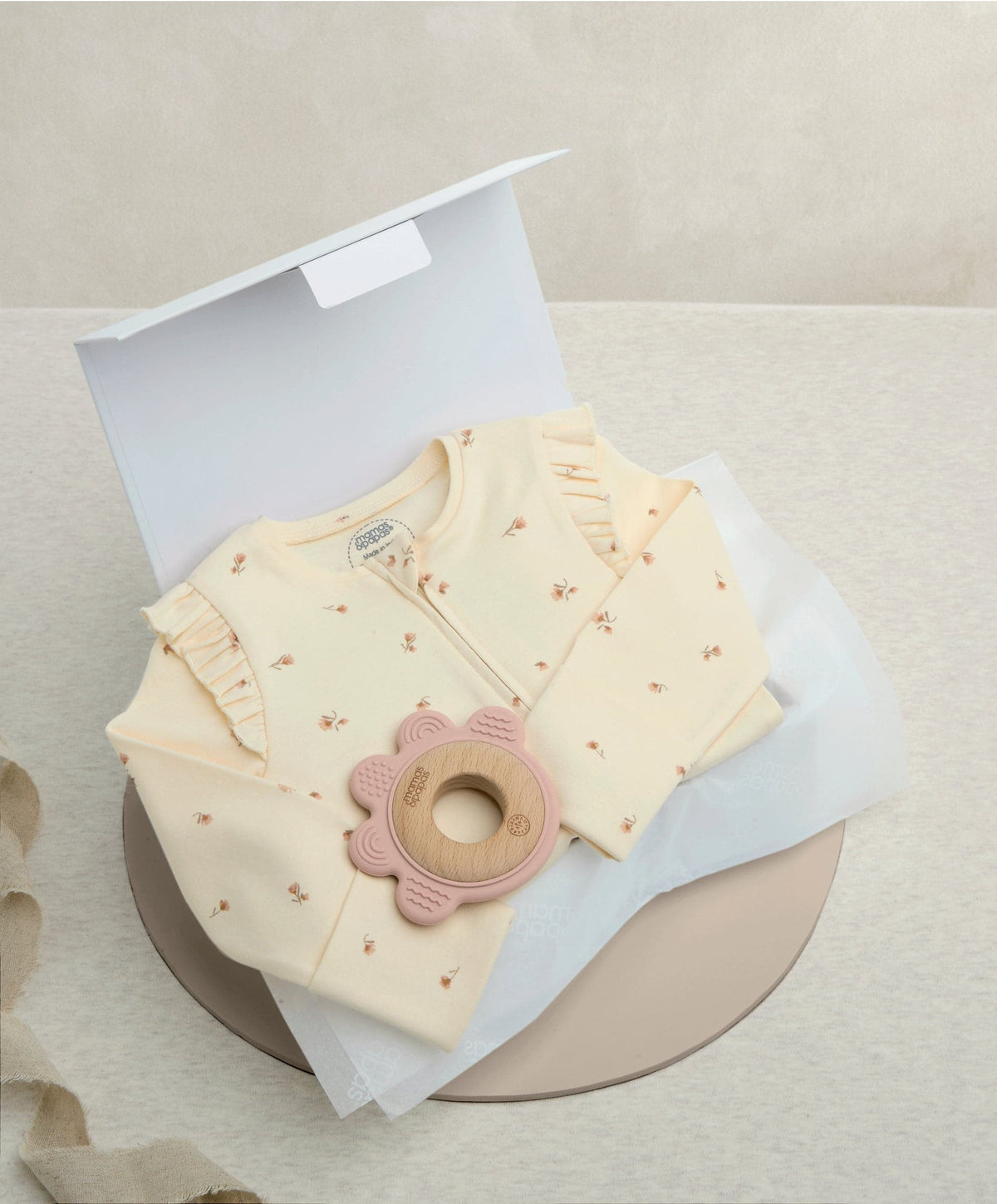 Mamas & Papas Gift Boxes Floral Gift Box With Teething Toy - Newborn