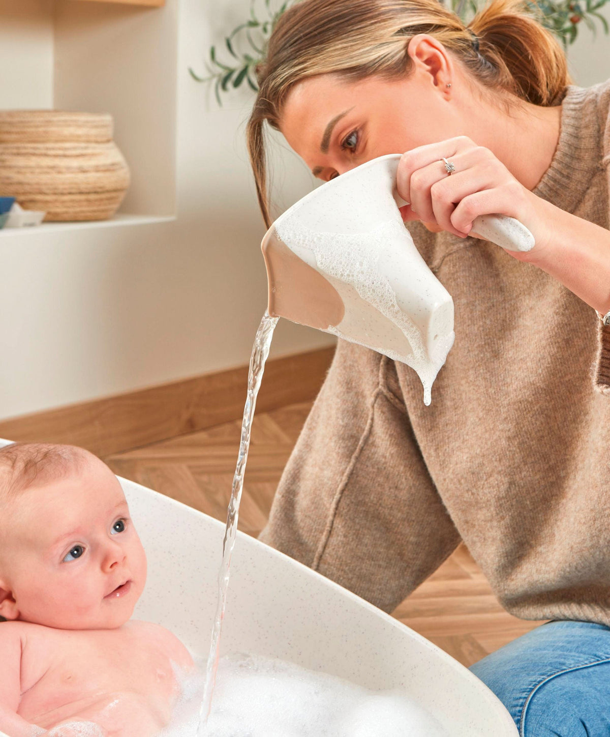 Shnuggle Baby Care Shnuggle ECO Washy Rinsing Jug - Cookies & Cream