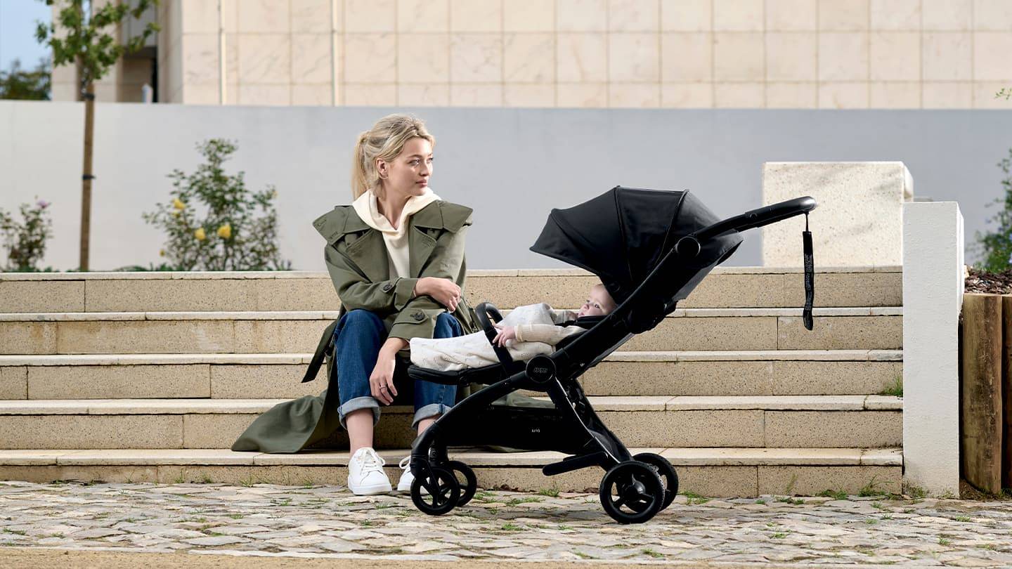 Which Compact Travel Stroller Is Best For Your Holiday?