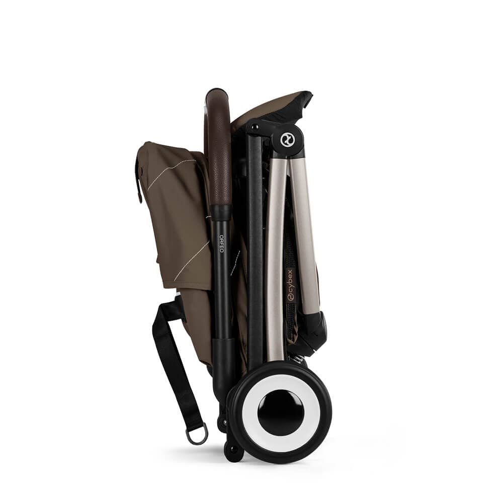 Hand Luggage Compatible