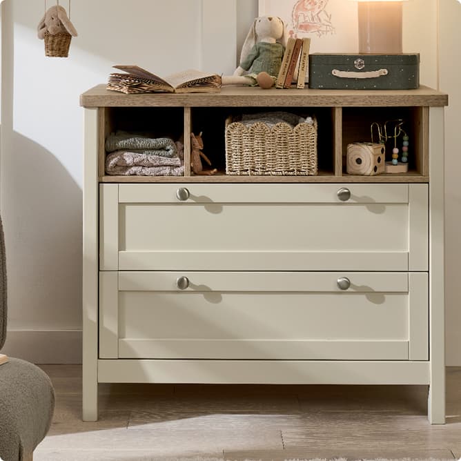 Adaptable Dresser Changer