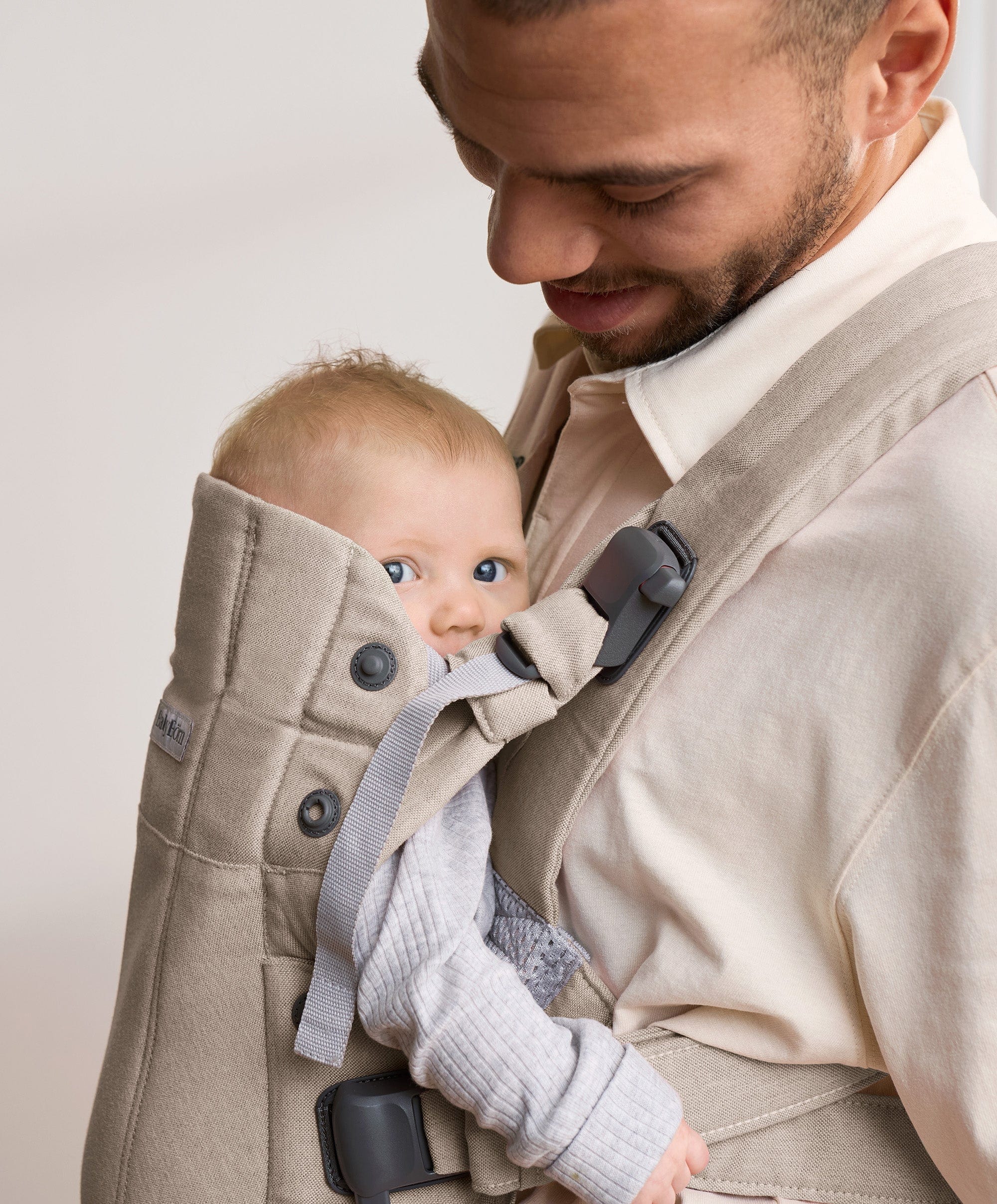 BabyBjörn Baby Carrier Harmony - Light Beige – Mamas & Papas IE