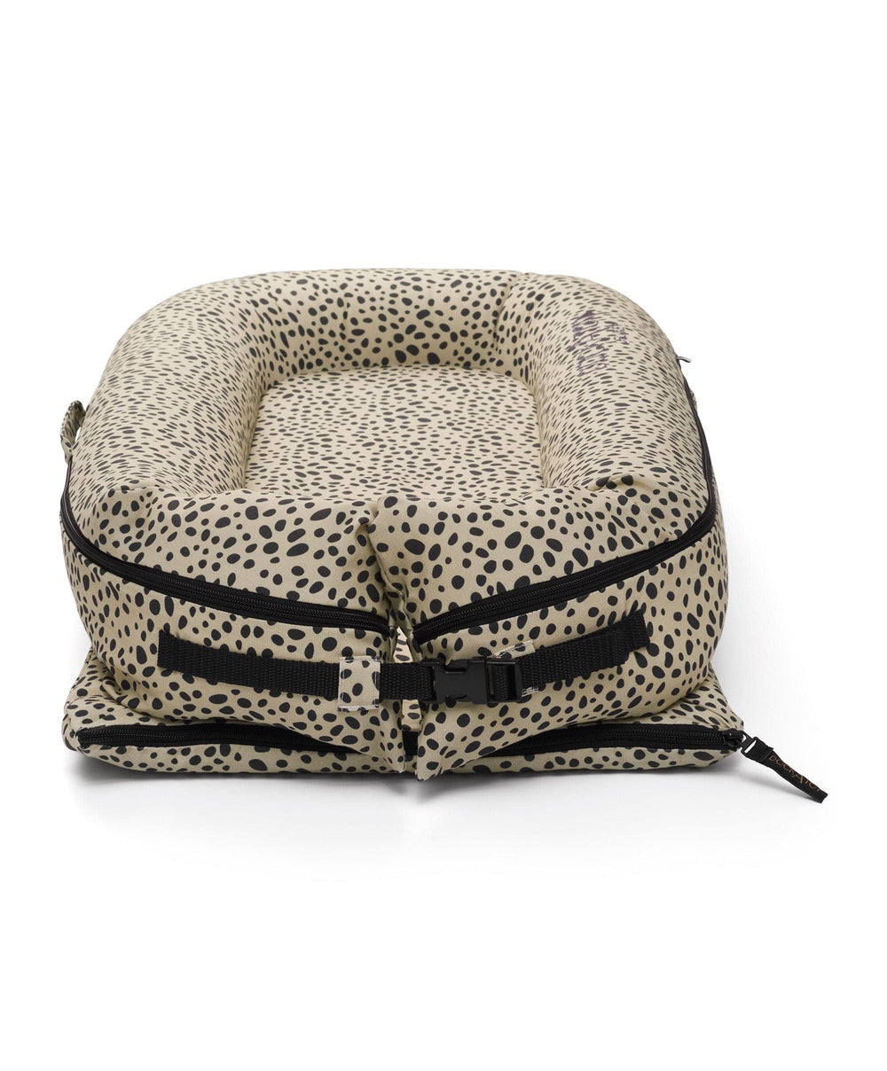 Dockatot Baby Nests Dockatot Deluxe Dock - Painted Spots