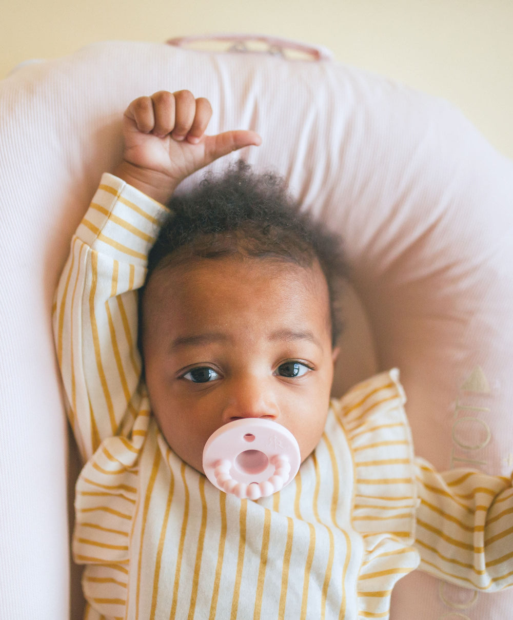 Dockatot Baby Nests DockATot Deluxe+ Strawberry Cream