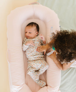 Dockatot Baby Nests DockATot Deluxe+ Strawberry Cream