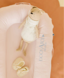 Dockatot Baby Nests DockATot Deluxe+ Strawberry Cream