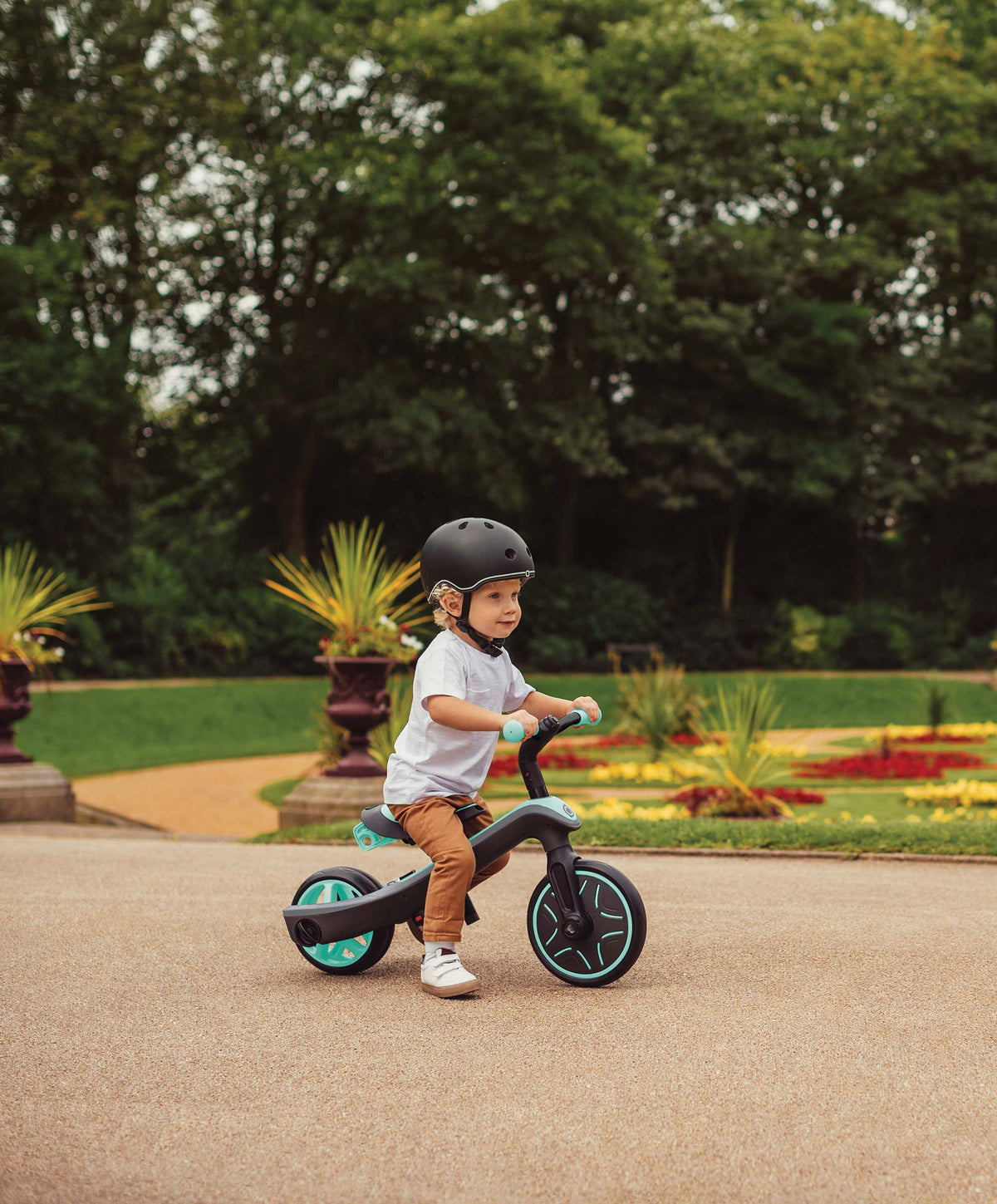 globber in baby tricycle