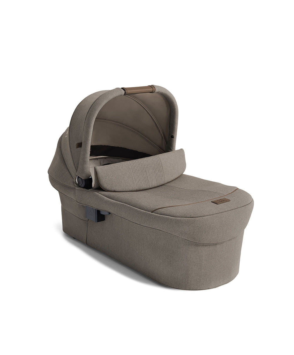 Joie Joie finiti™ 4in1 Signature Pushchair &amp; Ramble XL ™ Signature Carrycot Bundle - Maple