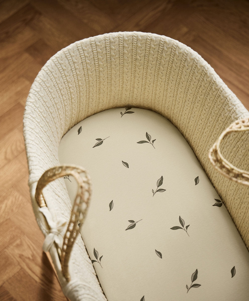 Little Green Sheep Little Green Sheep Moses Basket Sheets (Pack of 2) – Leaf Print