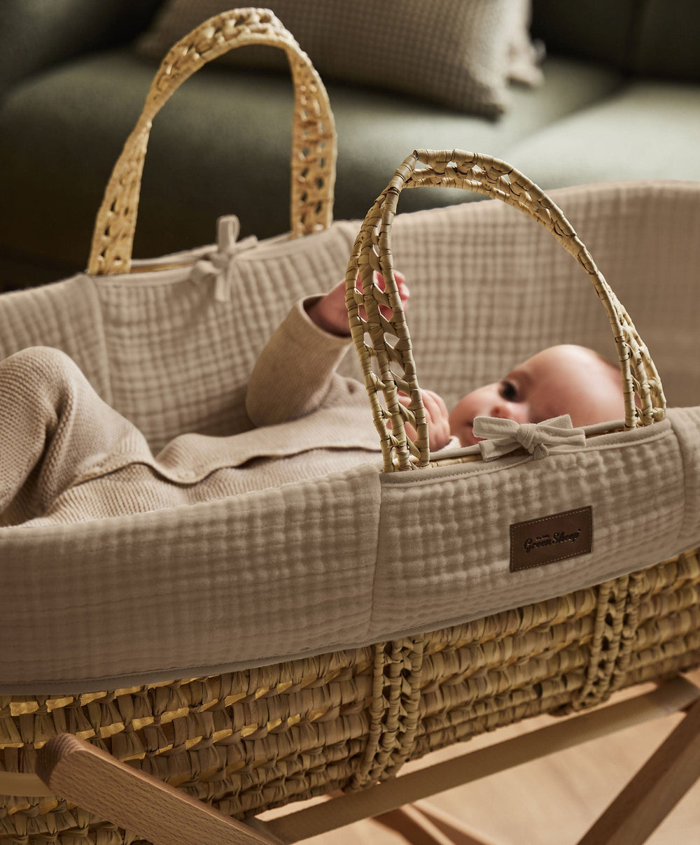 Little Green Sheep Little Green Sheep Muslin Moses Basket &amp; Mattress - Truffle