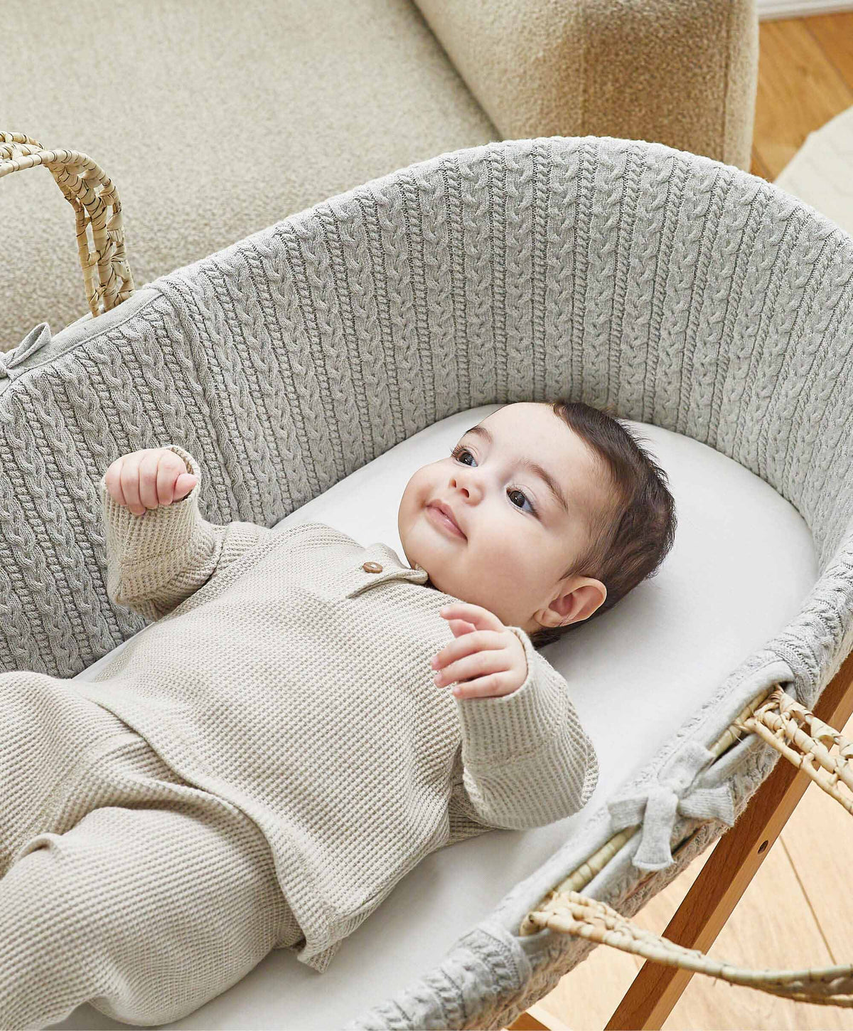 Little Green Sheep Natural Knitted Moses Basket & Mattress Dove