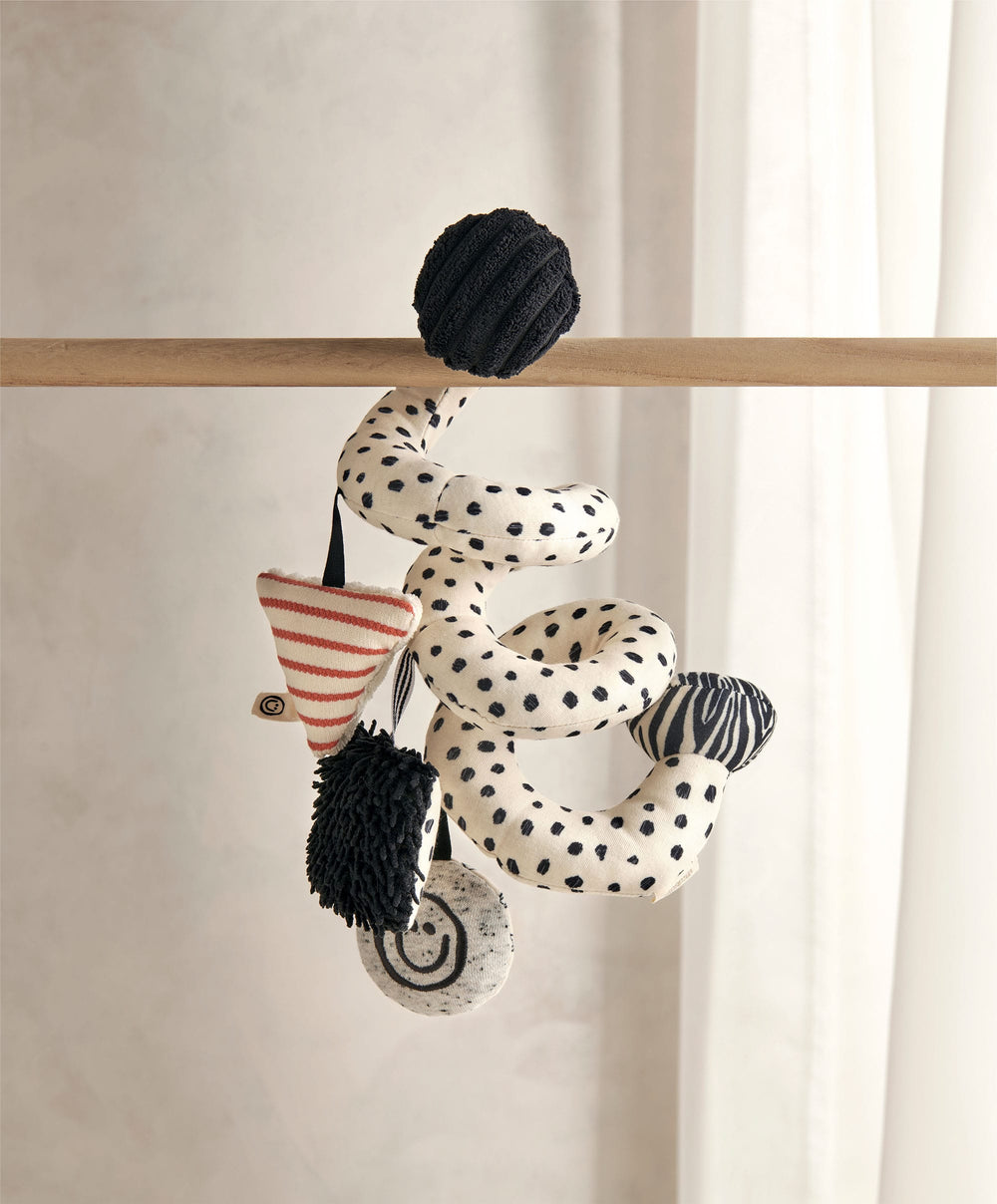 Mamas &amp; Papas Activity Toys Mamas &amp; Papas Monochrome Travel Spiral
