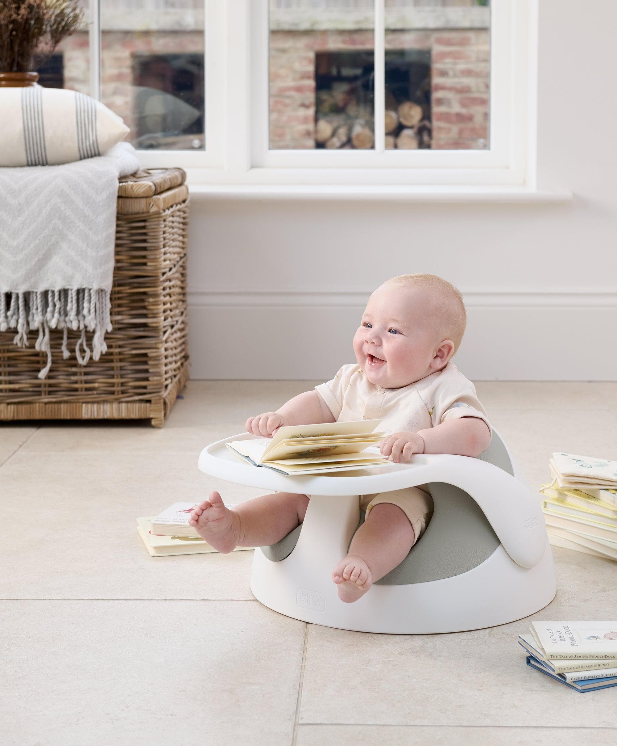 Snug Floor Seat Activity Tray Pebble