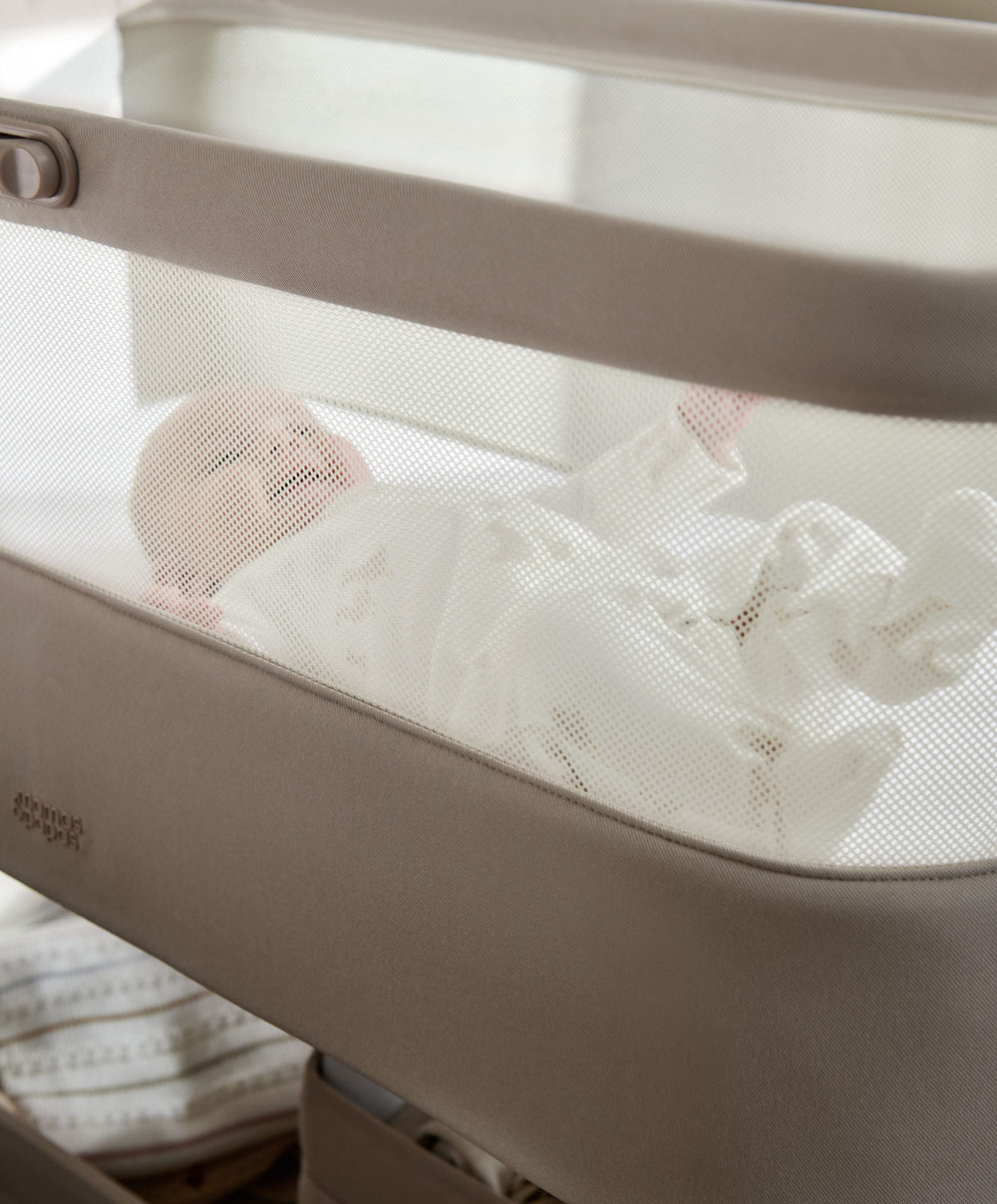 Mamas &amp; Papas Bedside Sleeping Lua 2 Bedside Crib - Mocha