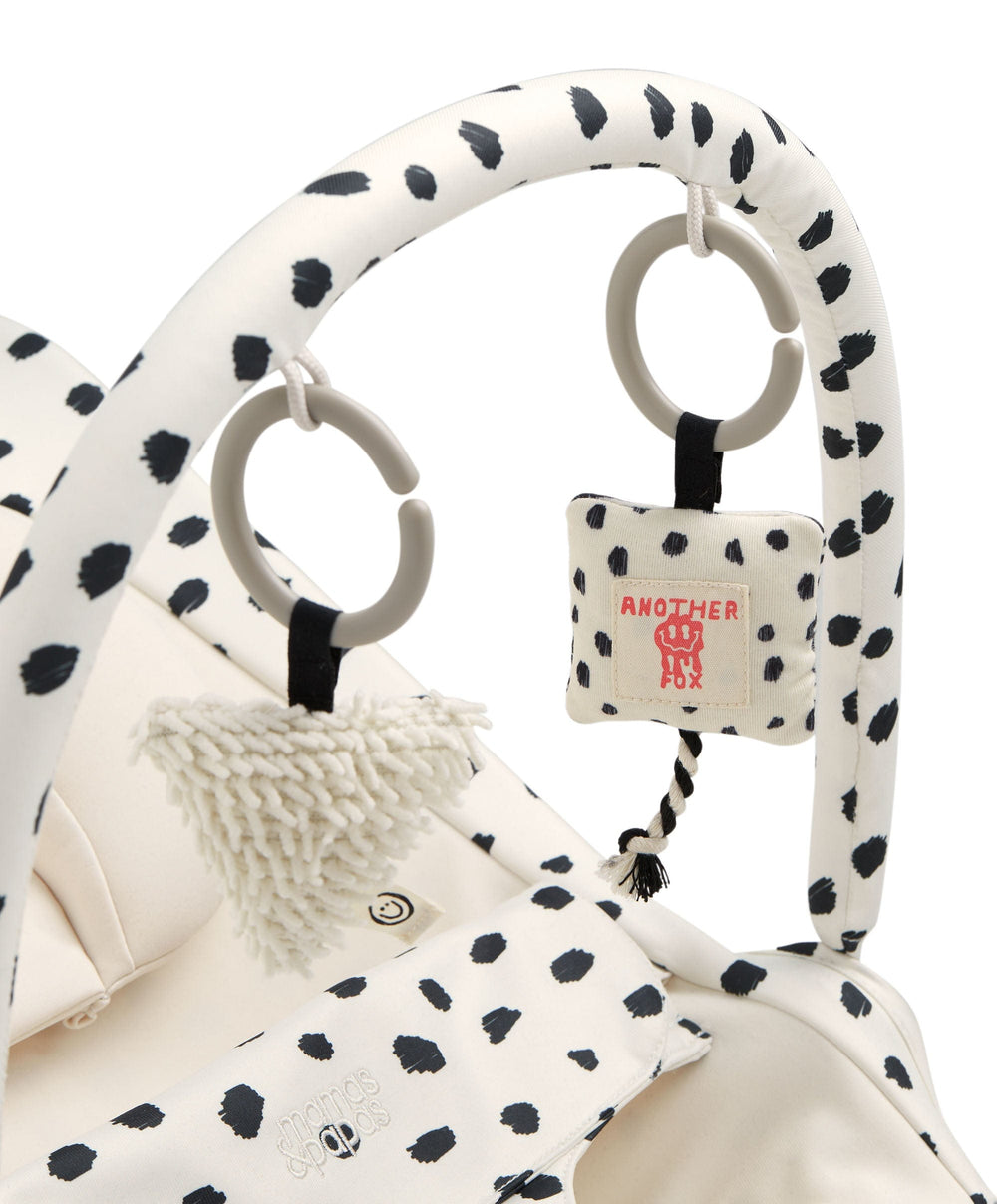 Mamas &amp; Papas Bouncers Mamas &amp; Papas X Another Fox Tempo Bouncer - Cheetah Spot