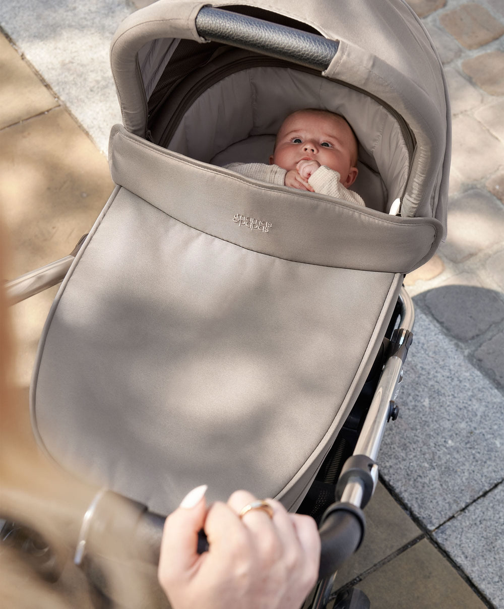 Mamas &amp; Papas Carrycots Flip XT3 Carrycot - Stone