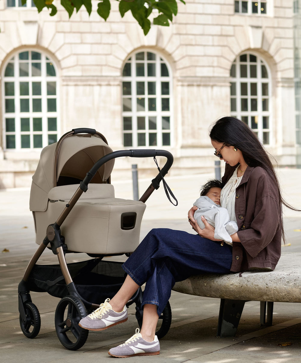 Mamas &amp; Papas Carrycots Ocarro 2 Carrycot - Oatmeal