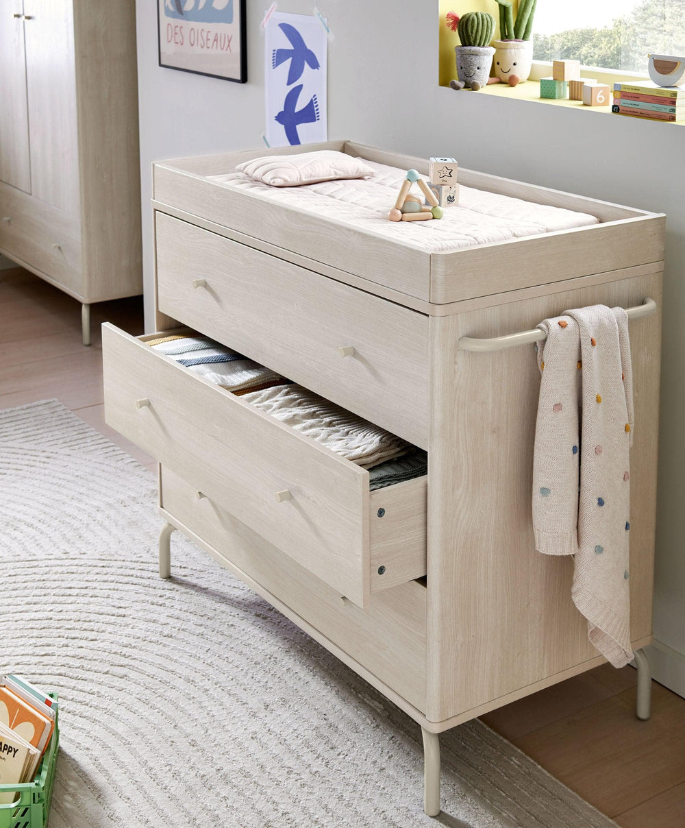 Mamas &amp; Papas Dressers &amp; Changers Kinlay Dresser Changer - Parchment