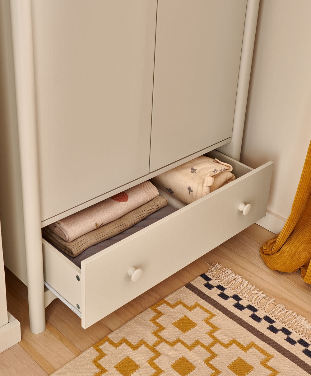 Mamas &amp; Papas Furniture Sets Eryn 3 Piece Cotbed Range with Dresser Changer &amp; Wardrobe - Cashmere