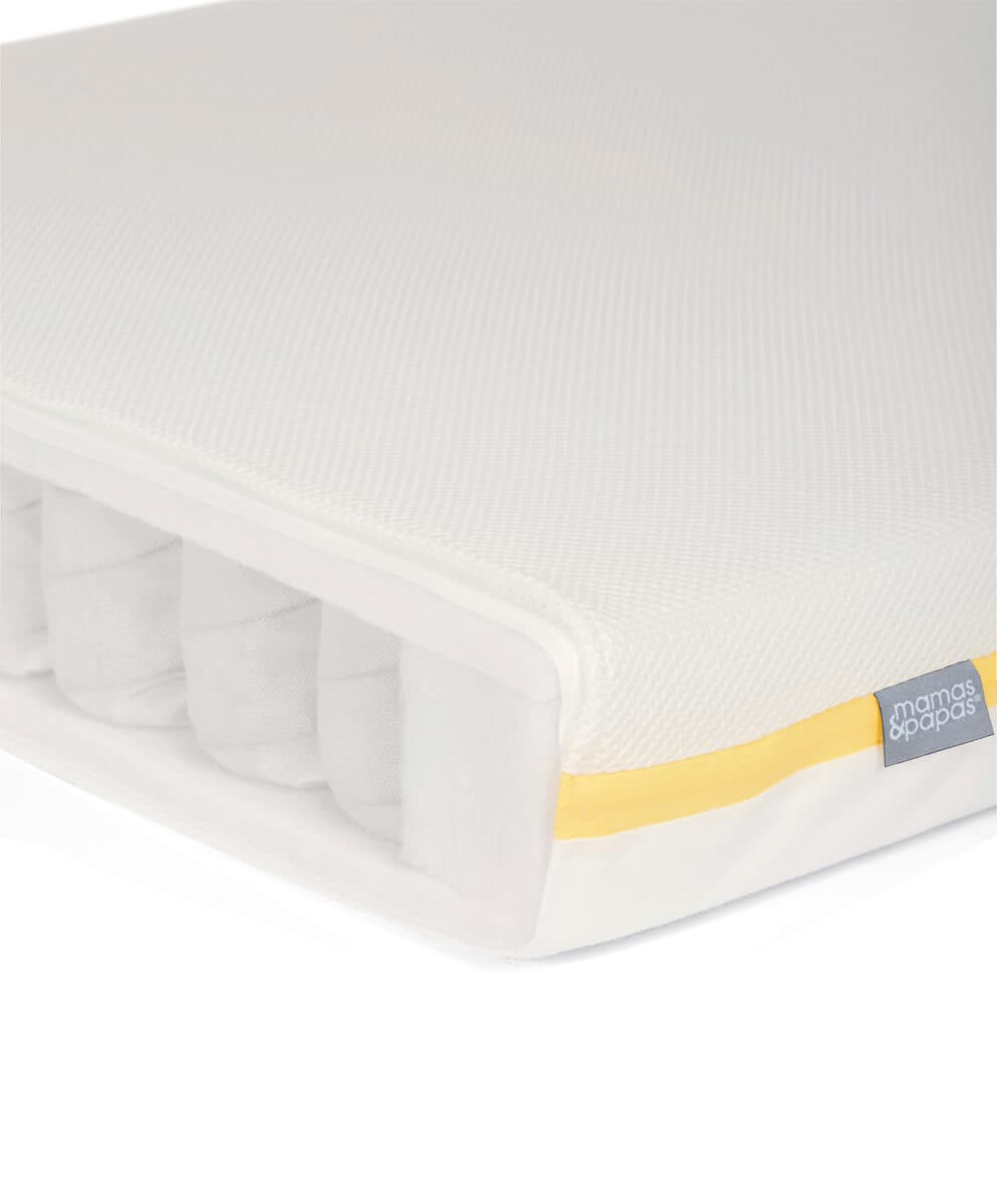 Mamas &amp; Papas Furniture Sets Vyne Mini Cot with Essential Pocket Spring Petite Cot Mattress &amp; Sheets (4 Piece) - White/Oak