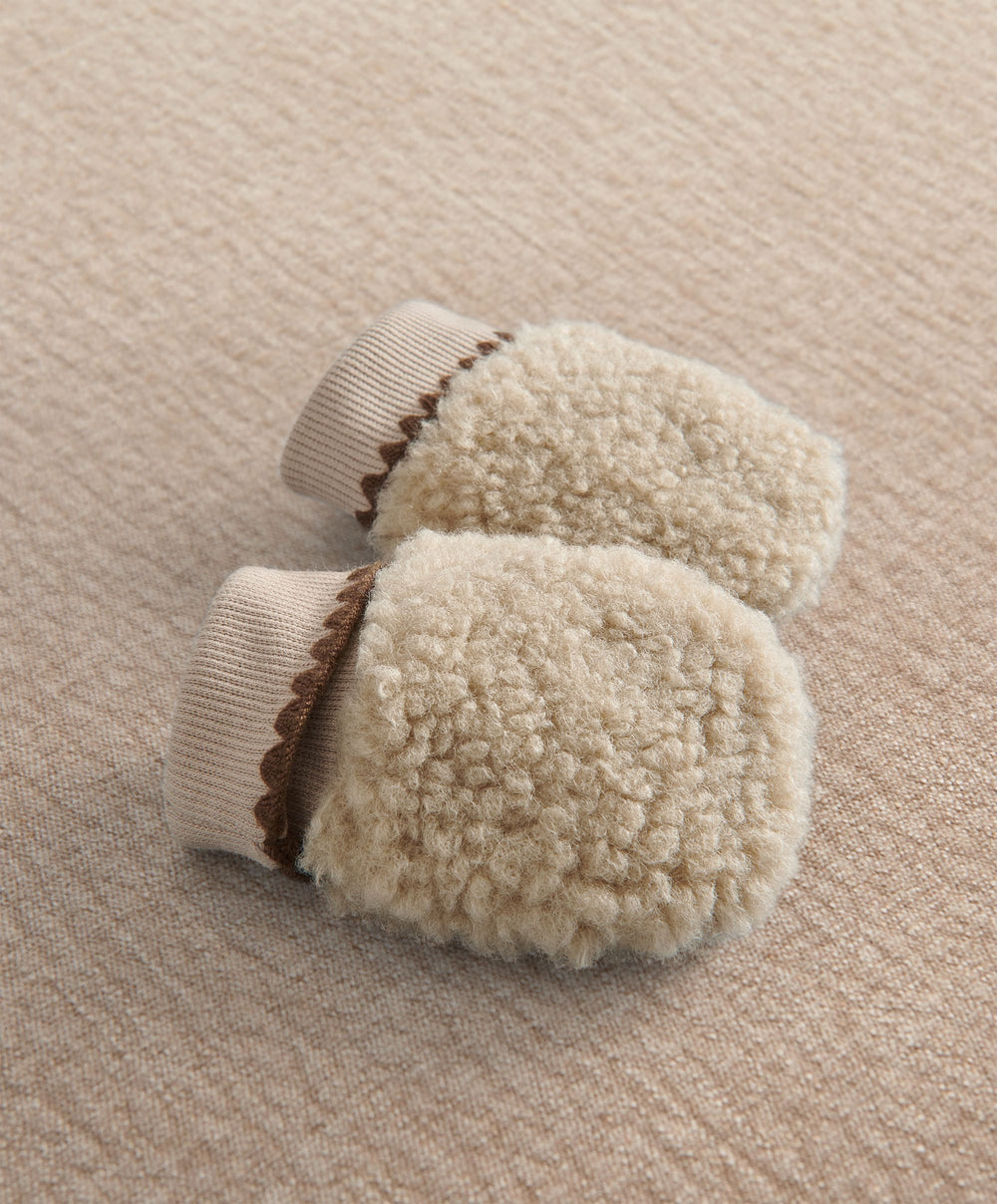 Mamas &amp; Papas Hat &amp; Mitts Borg Hat &amp; Mitts Set