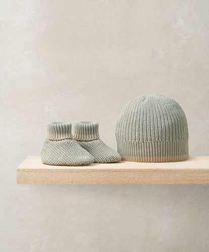 Mamas & Papas Hats & Booties Welcome to the world Knitted Hat & Booties Set