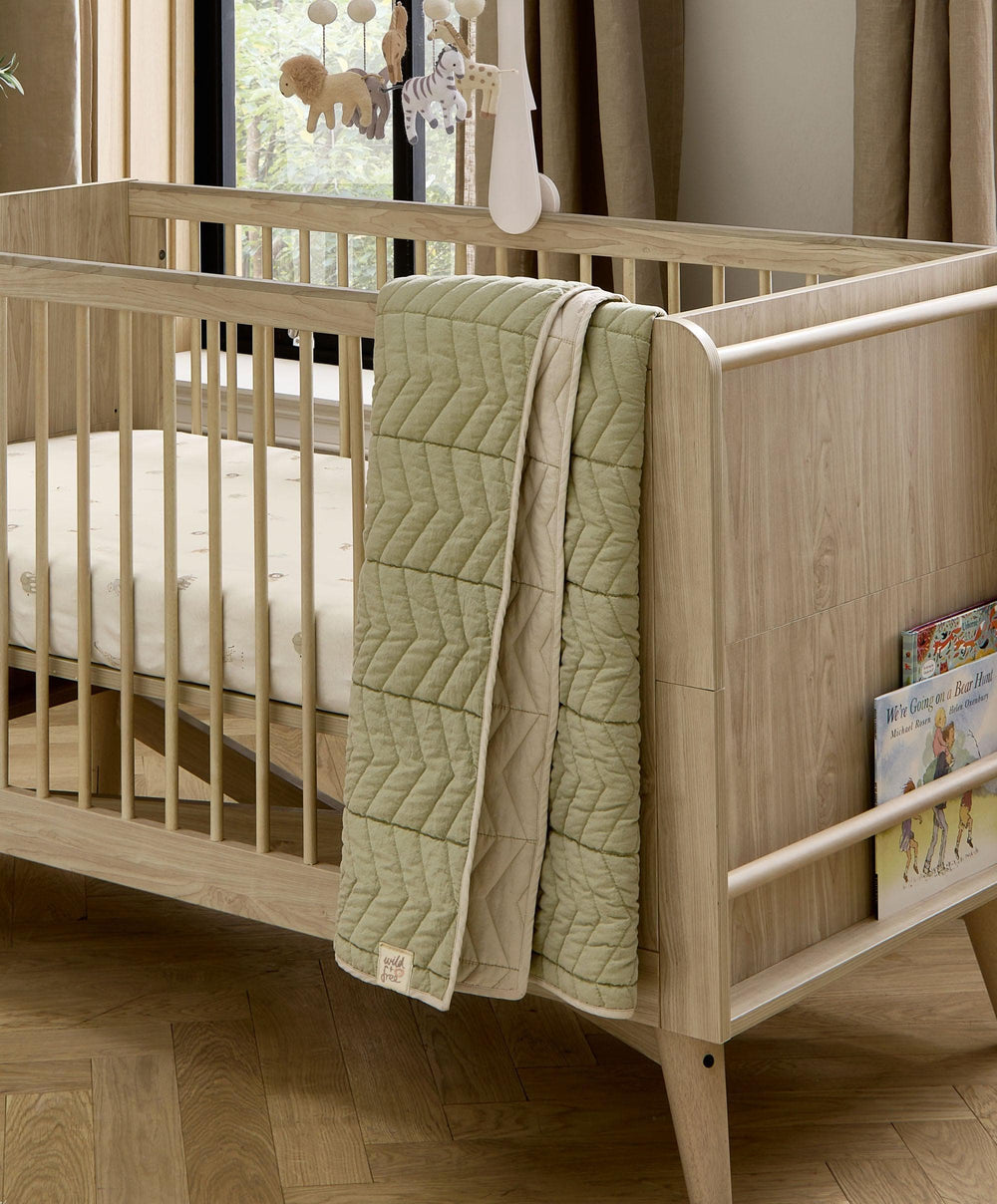Mamas &amp; Papas Nursery Bundle With Cot Mobile &amp; Quilt (5 piece) - Born to be Wild