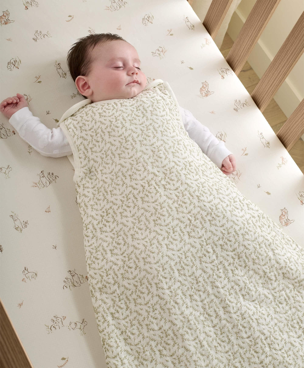 Mamas &amp; Papas Nursery Bundle With Dreampod Sleep Bag &amp; Hooded Towel (4 Piece) - Seedling