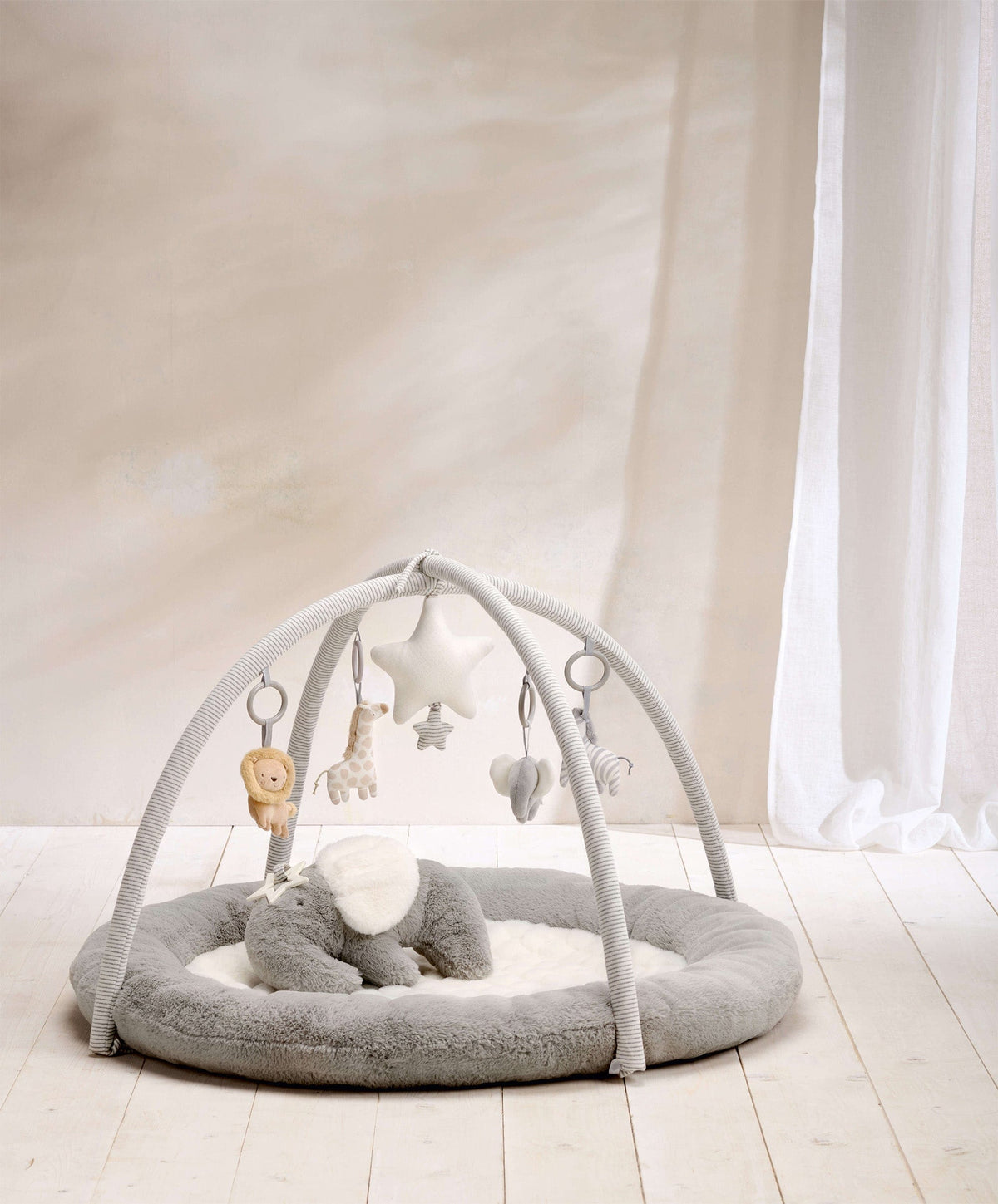 Playmat & Gym to the World Elephant Mamas & Papas IE