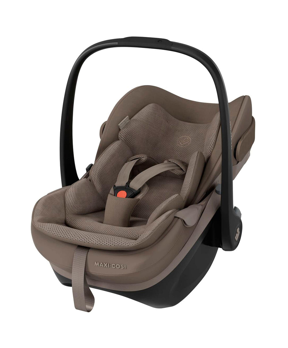 Mamas &amp; Papas Pushchairs Ocarro 2 Pushchair Bundle with Maxi-Cosi Pebble 360 Car Seat &amp; Base (9 Pieces) - Crema