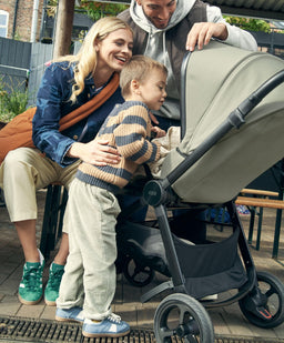 Mamas & Papas Pushchairs Vardo Complete Pushchair Bundle with Maxi-Cosi Pebble Slide Pro Car Seat & Base (9 Pieces) - Sage
