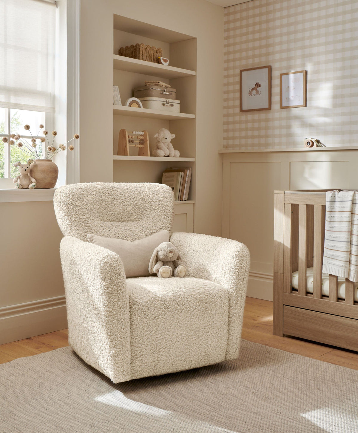 Mamas & Papas Settle Nursing Chair - Snow Teddy