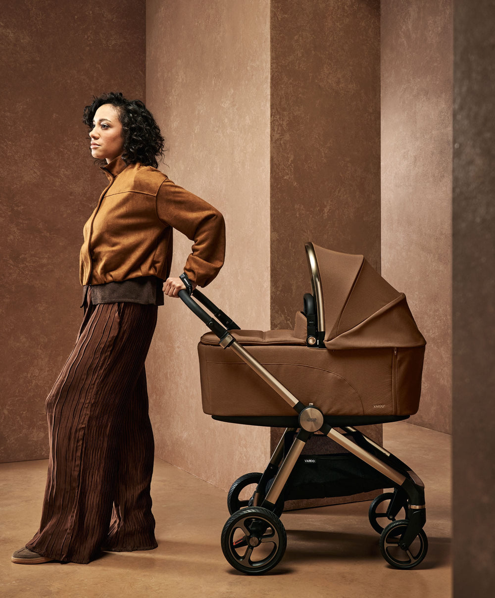 Mamas &amp; Papas Vardo Carrycot - Nutmeg