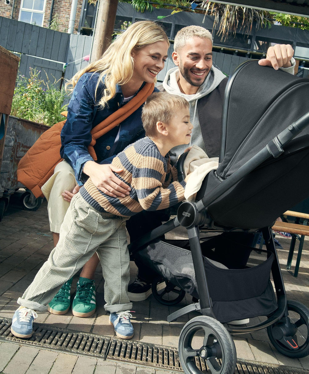 Mamas &amp; Papas Vardo S Complete with Aton B2 &amp; CC Stand - Noir