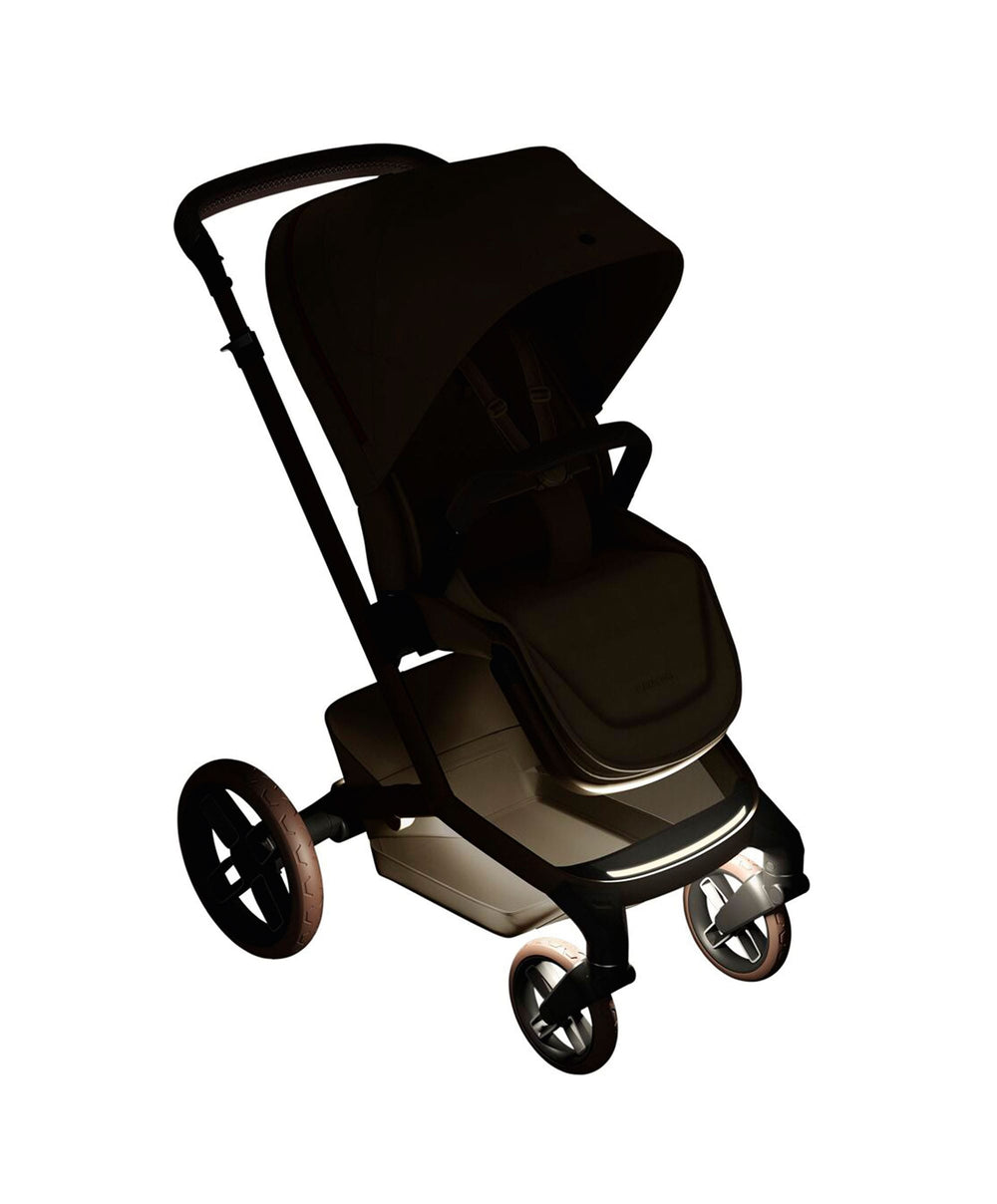 Maxi Cosi Maxi-Cosi Fame Pushchair &amp; Carrycot with Maxi-Cosi Coral Slide Pro Car Seat - Oak Truffle