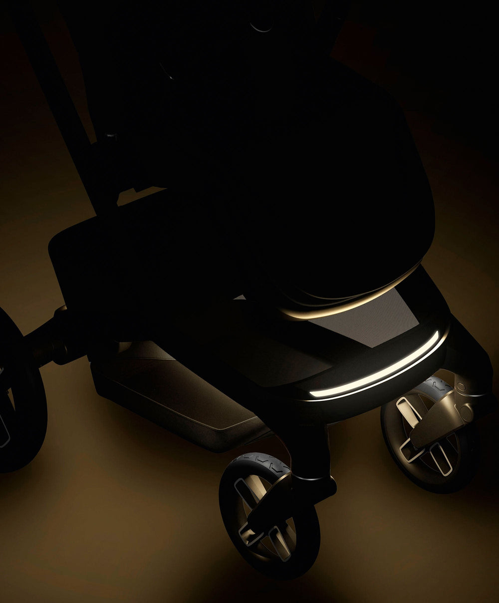 Maxi Cosi Pushchairs Maxi Cosi Fame Complete Pushchair Bundle with Pebble 360 Car Seat &amp; Base – Black with Black Wheels