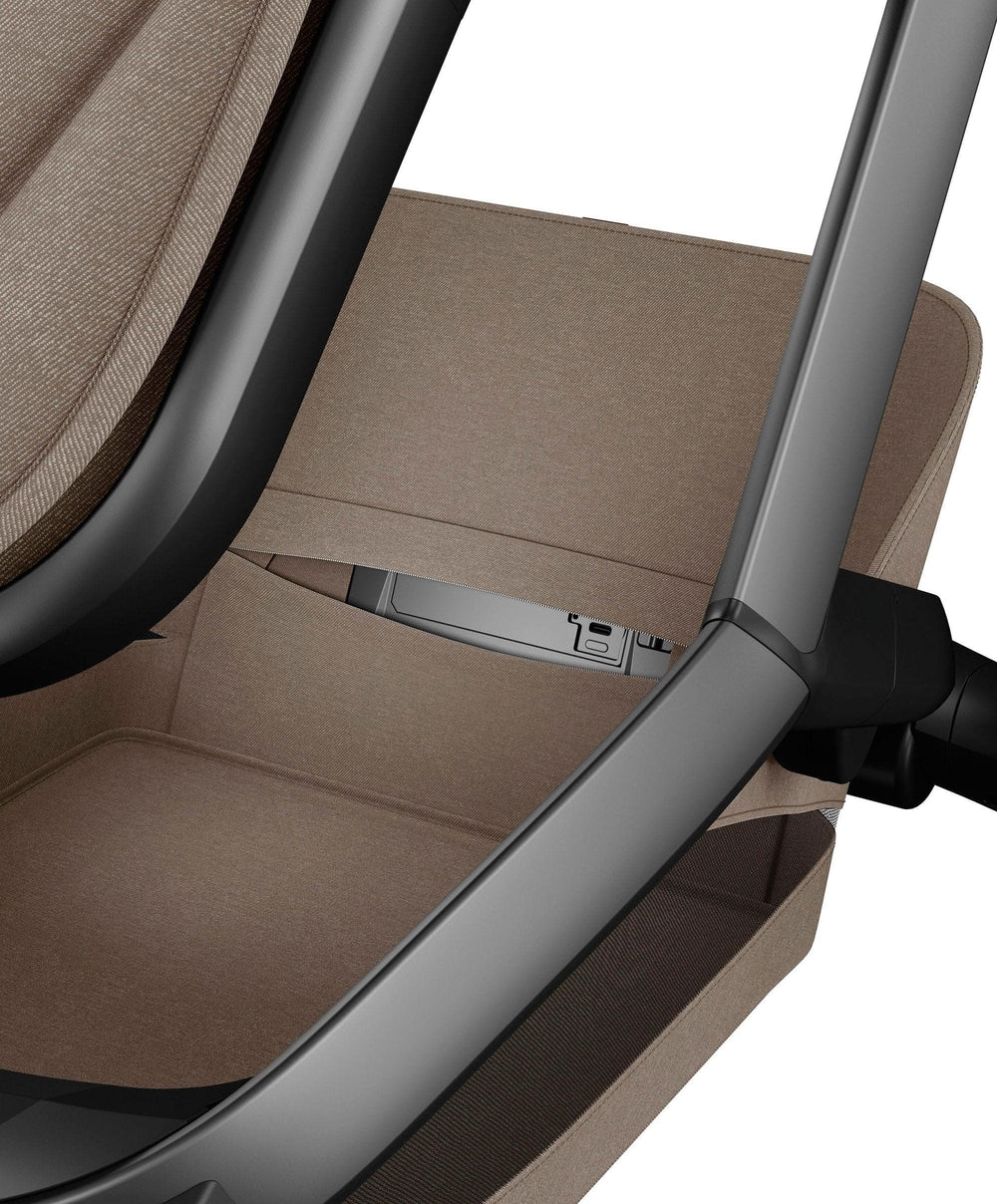 Maxi Cosi Pushchairs Maxi-Cosi Fame Pushchair &amp; Carrycot - Truffle with Black Wheels