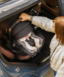 Nuna Pushchairs Nuna MIXX Next Pushchair Bundle with ARRA Flex Car Seat & BASE Curv Base - Biscotti
