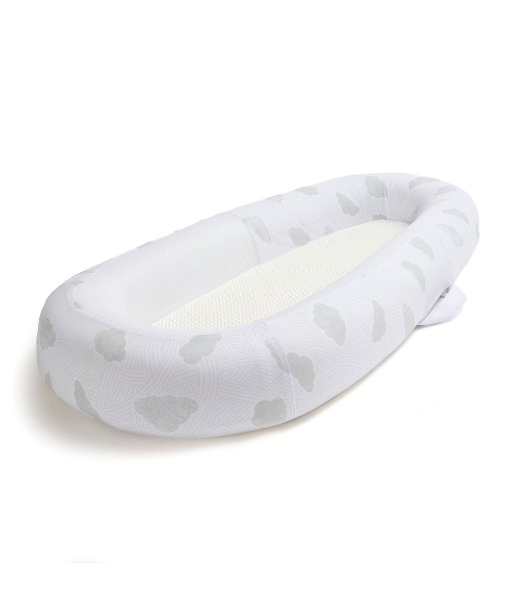 Purflo Baby Nests Purflo Sleep Tight Baby Bed - Cotton Clouds