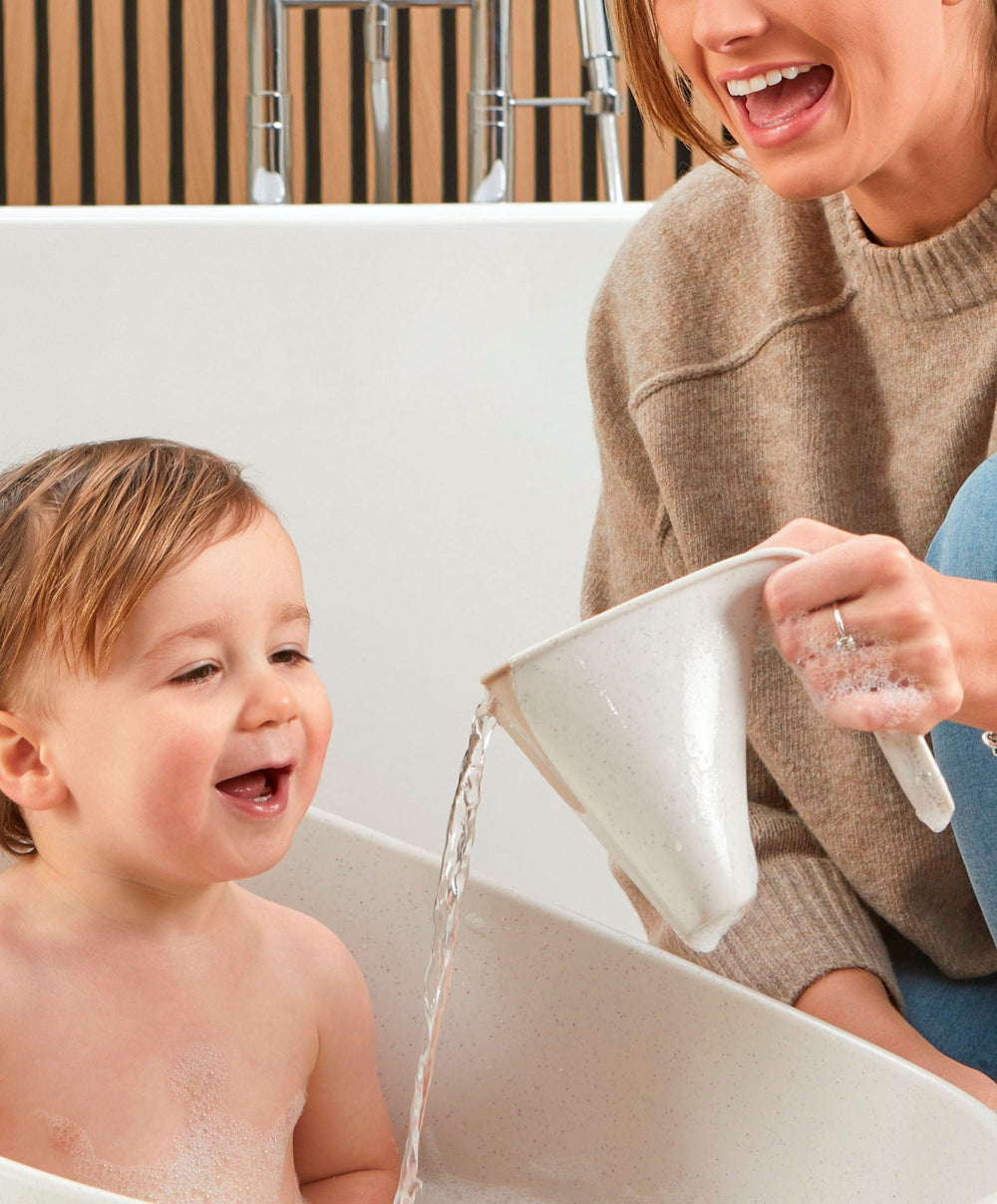 Shnuggle Baby Care Shnuggle ECO Washy Rinsing Jug - Cookies &amp; Cream