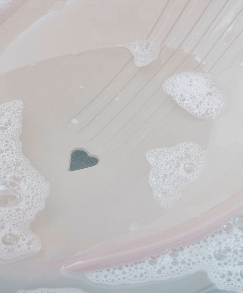 Shnuggle Bath Support Shnuggle Newborn Bath Support – Taupe