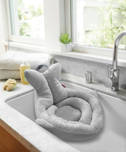 Skip Hop Baths Moby SoftSpot Sink Bather- Grey