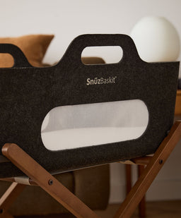 Snuz SnuzBaskit Moses Basket & Stand - Graphite/Walnut