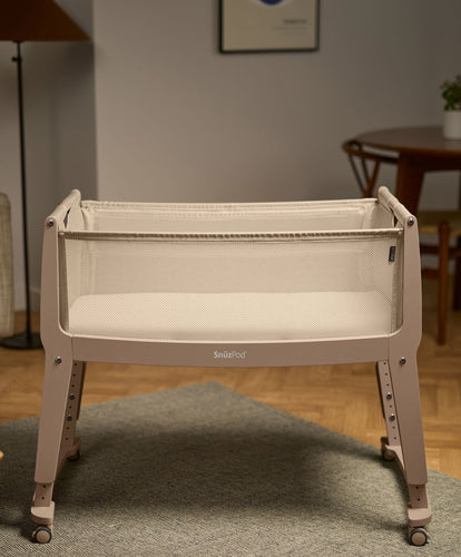 Snuz SnuzPod Studio Bedside Crib – Mocha