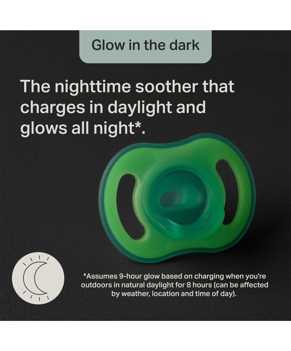 Tommee Tippee Soothers Tommee Tippee Ultra-light StayPut Night Glow Dummy 6-18m (2 Pack)