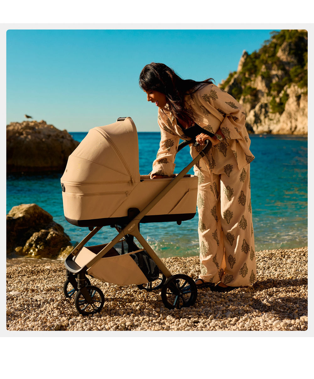 Venicci Tila 2in1 Essential Pushchair Bundle (11 Pieces) - Noce
